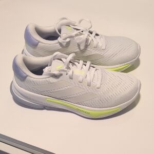 Adidas Women's Supernova Ease Running Shoes BRAND NEW Size 5